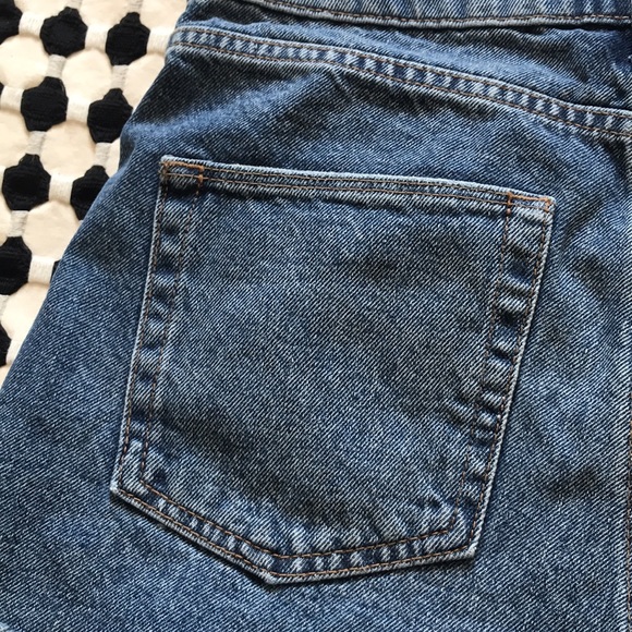 UO BDG Mom Cutoff Jeans High Waist Shorts sz 29 - Picture 8 of 12